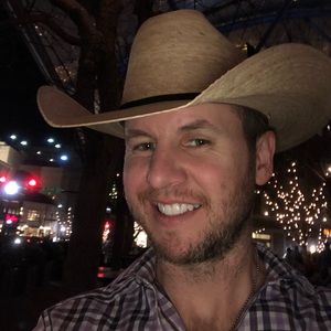 Meet your Posher, Adam